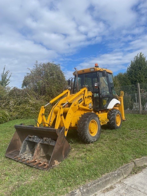 JCB 2CX